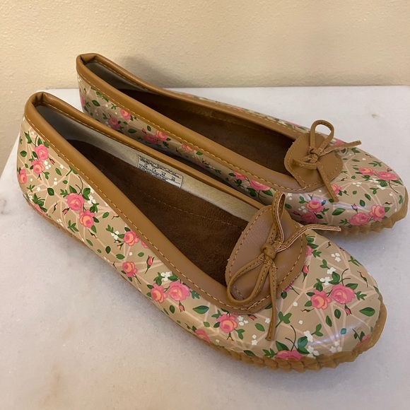 Western Chief Size 10 Geo flora skimmers water resistant slip on shoes - Picture 2 of 8